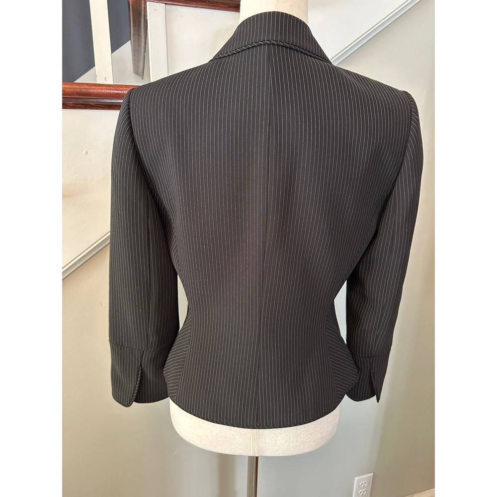 Vintage Y2K Tahari Arthur Levine Blazer 6 Black Pinstripe Designer Career Jacket - Picture 3 of 12